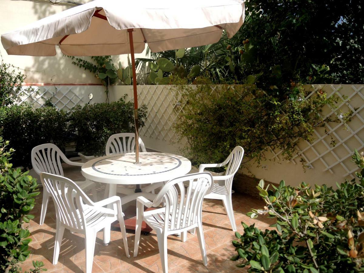 Casa Vacanze Metrosideros San Vito Lo Capo Exterior foto
